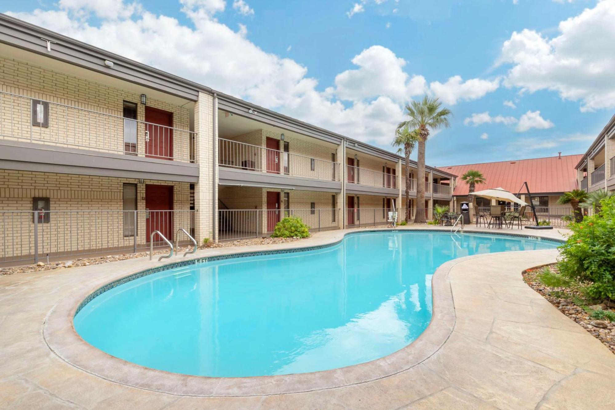 Best Western Near Lackland Afb Seaworld San Antonio Luaran gambar