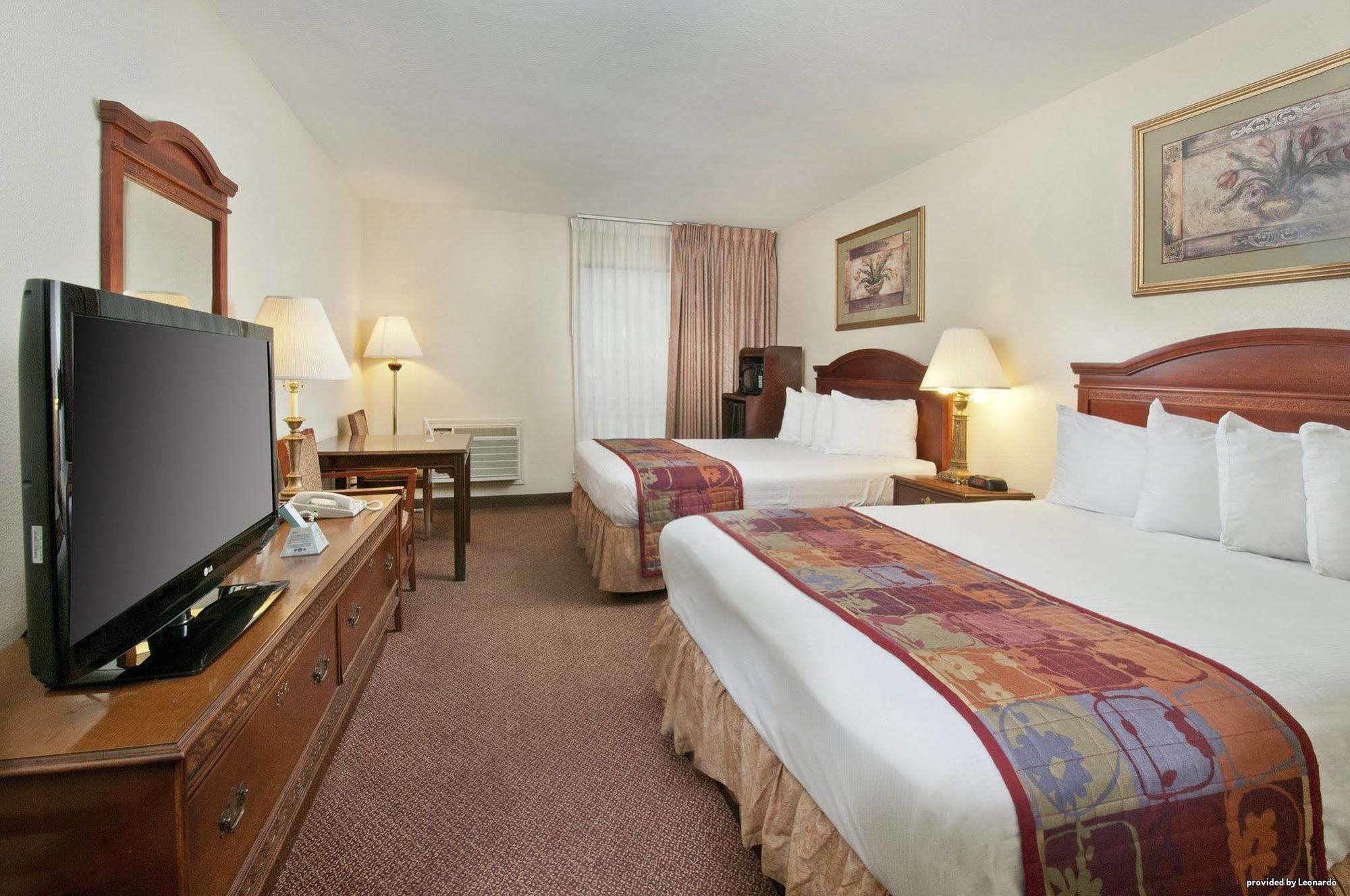 Best Western Near Lackland Afb Seaworld San Antonio Luaran gambar