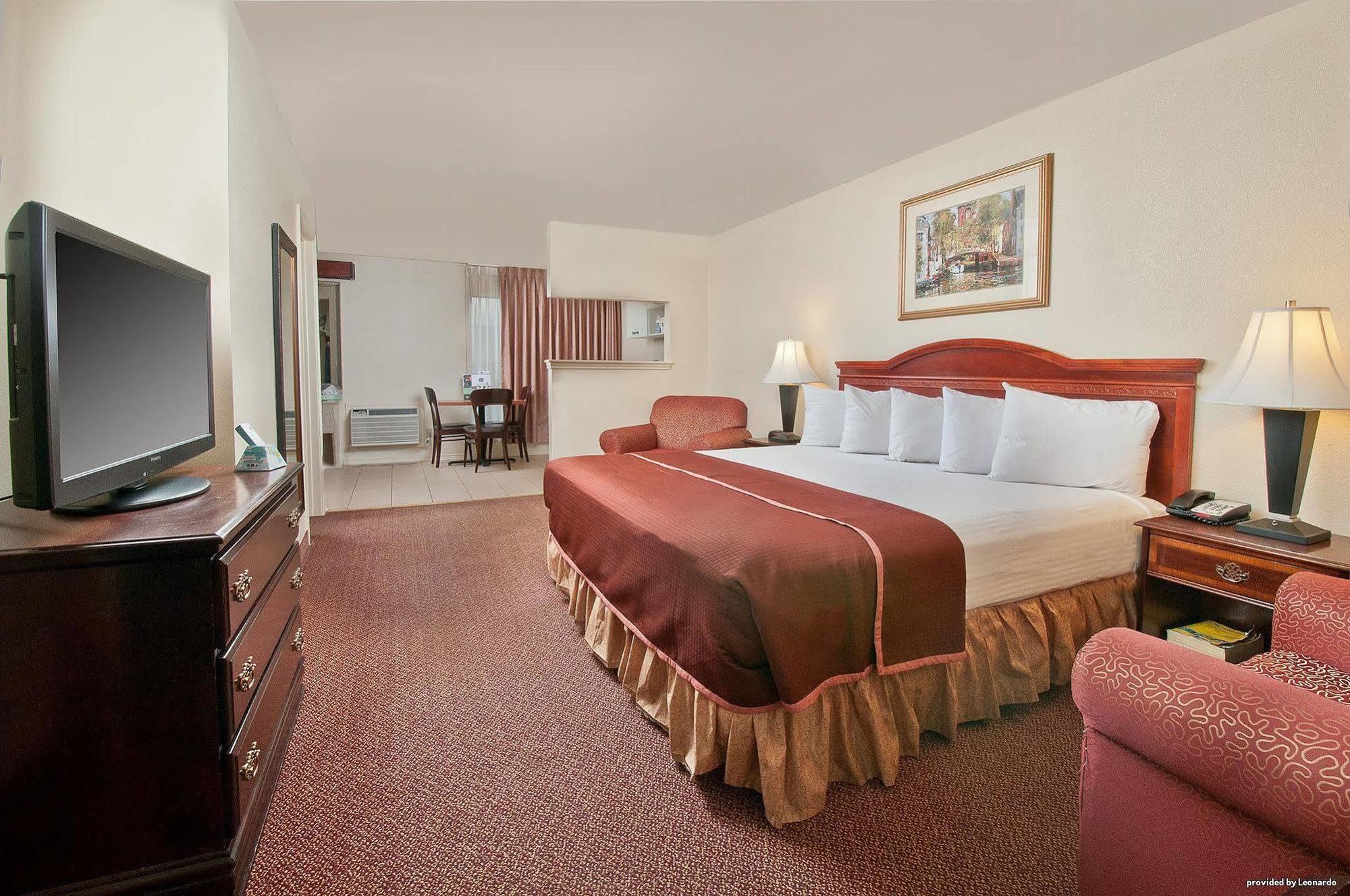 Best Western Near Lackland Afb Seaworld San Antonio Bilik gambar