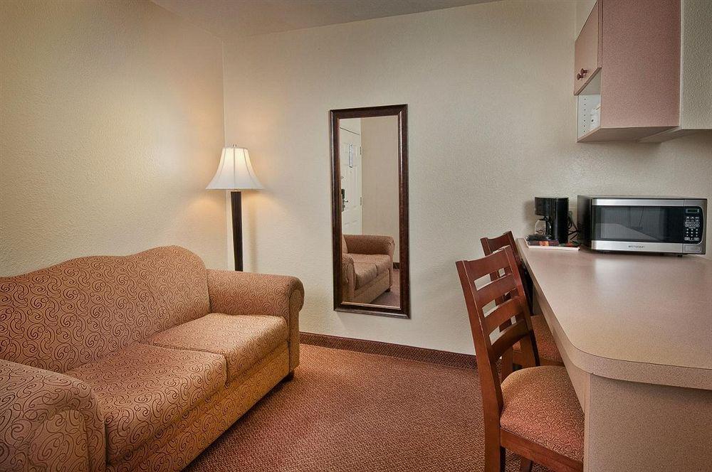 Best Western Near Lackland Afb Seaworld San Antonio Bilik gambar